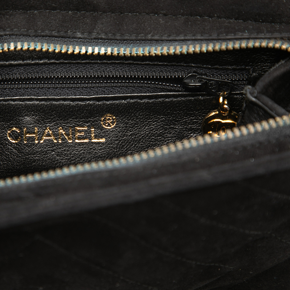 Pre-Loved Chanel CC Diamond Quilted Suede Crossbody - Picture 5 of 8